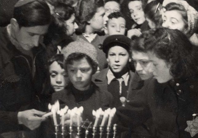 מעות חנוכה מארכיון "גנזים"